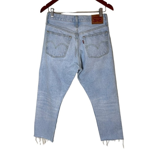 Levi's Women's 501 Light Wash Skinny Jeans - Picture 6 of 15